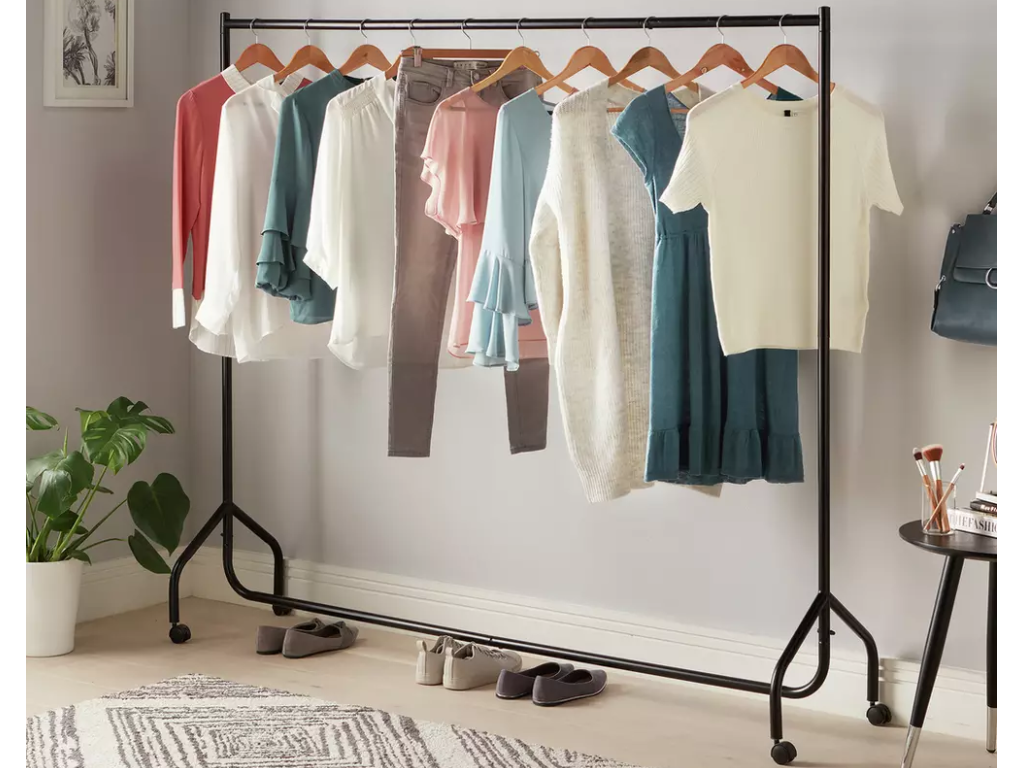 Heavy Duty 6 feet Wide Clothes Rail - Black