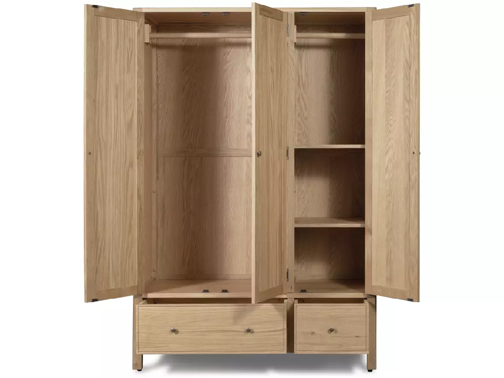 Habitat Finchley 3 Door Wardrobe - Oak