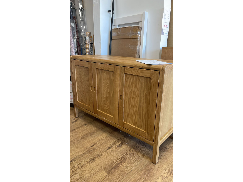 Habitat Radius 3 Door Oak Sideboard - Natural